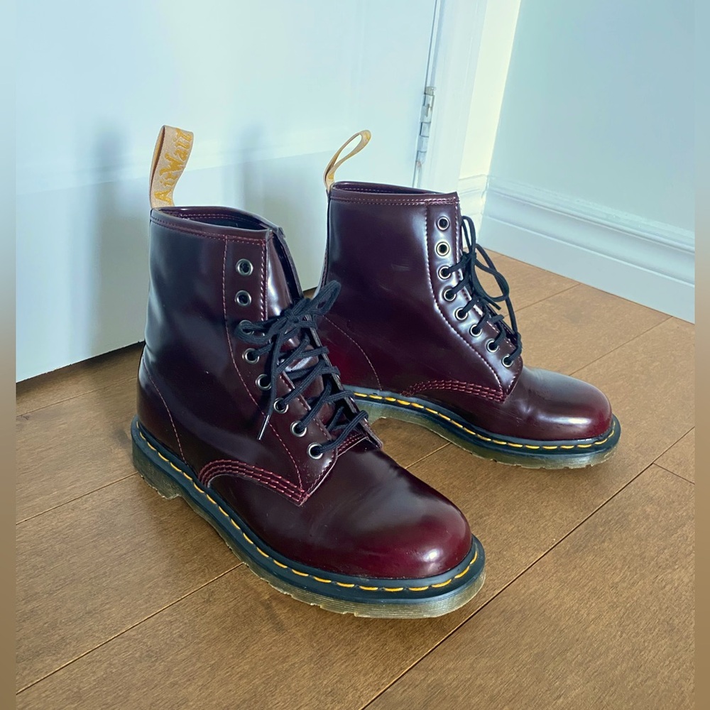 DR. MARTENS Vegan 1460 Cambridge Lace Up Boots bottes